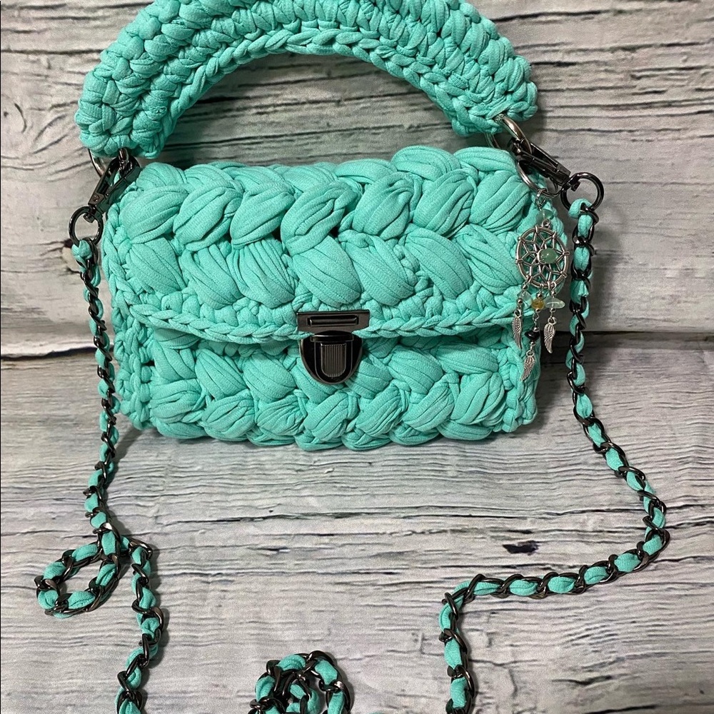 Crochet Mint Purse